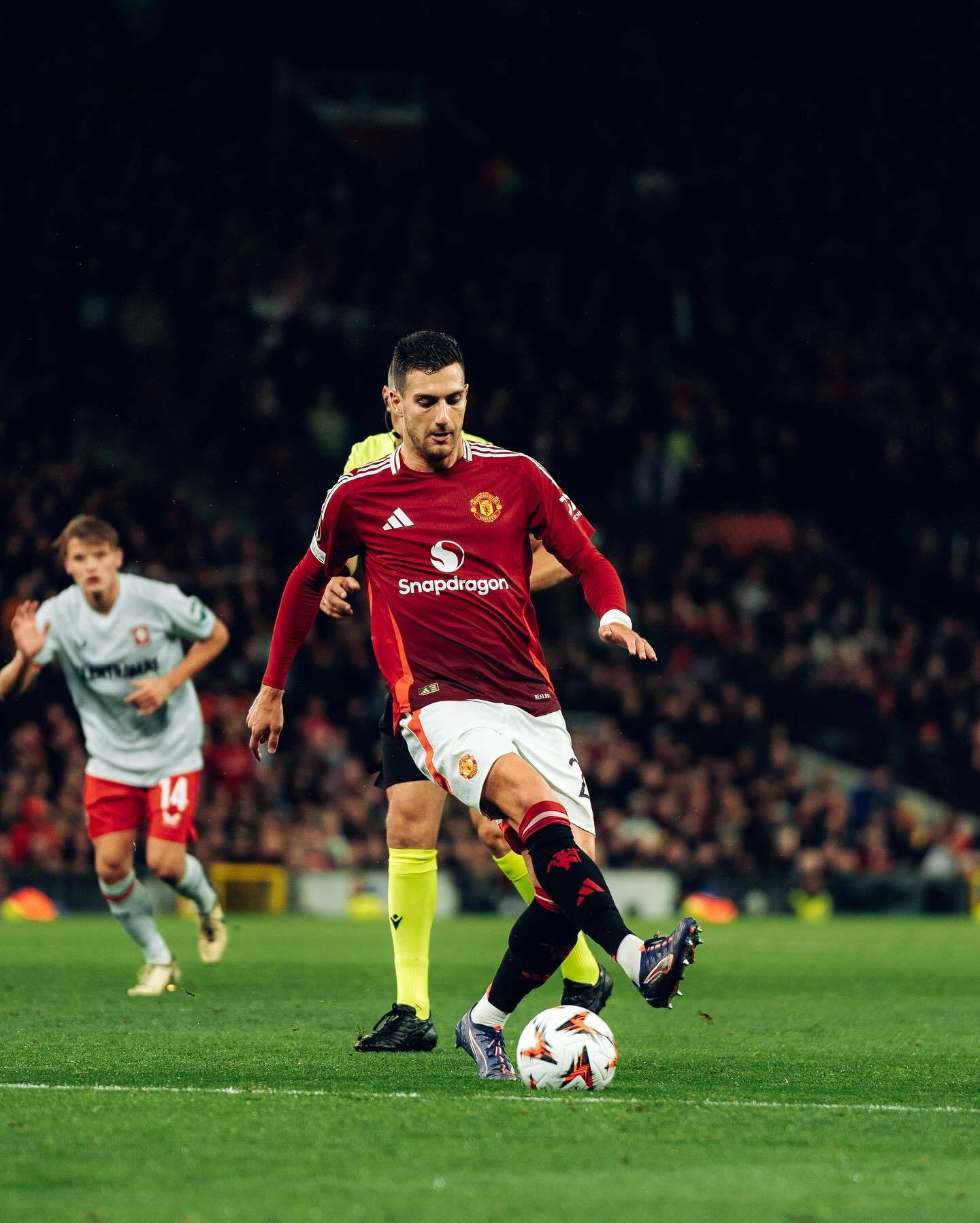 冲刺阶段埃因霍温备战欧联；临场应变细节曝光；质疑声仍在；球队文化再被提及(埃因霍温vs利物浦)-开元平台